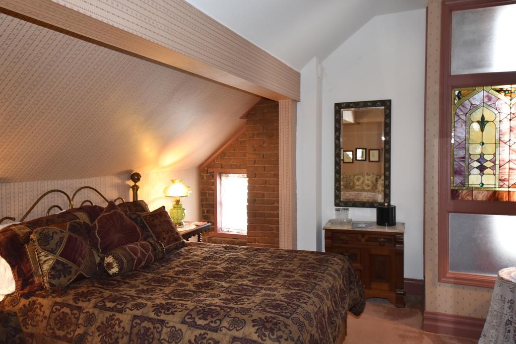 Corners Mansion Inn - A Bed And Breakfast Віксбург Екстер'єр фото