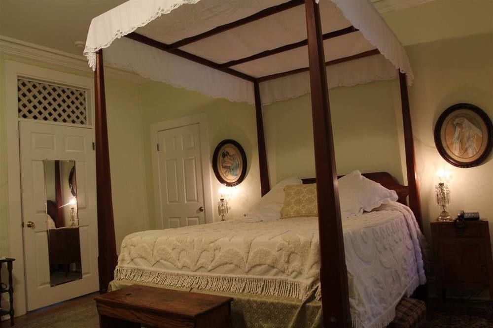 Corners Mansion Inn - A Bed And Breakfast Віксбург Екстер'єр фото